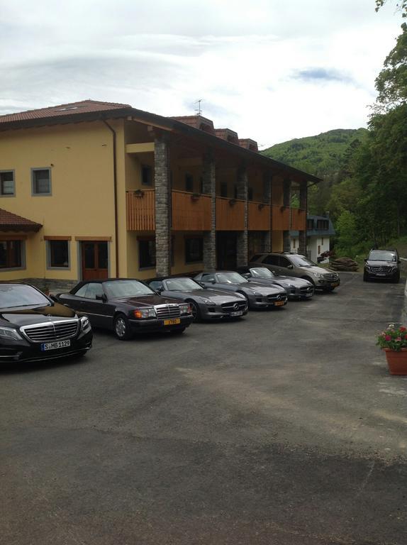 Il Bruco Hotel Fiumalbo Exterior photo